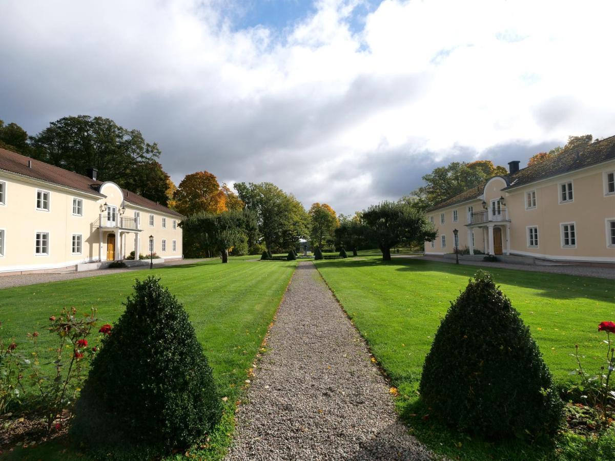 Soedertuna Slott Гнеста Экстерьер фото