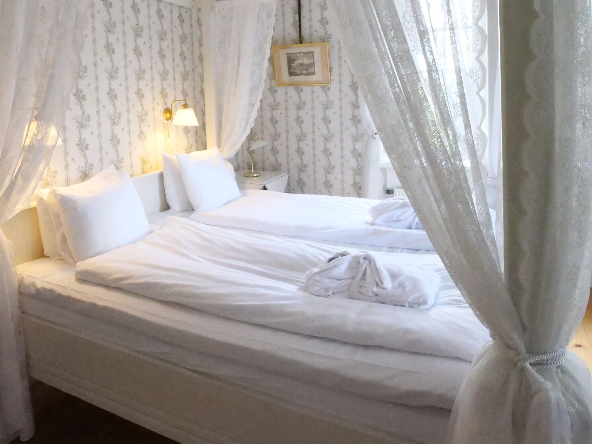 Soedertuna Slott Гнеста Экстерьер фото