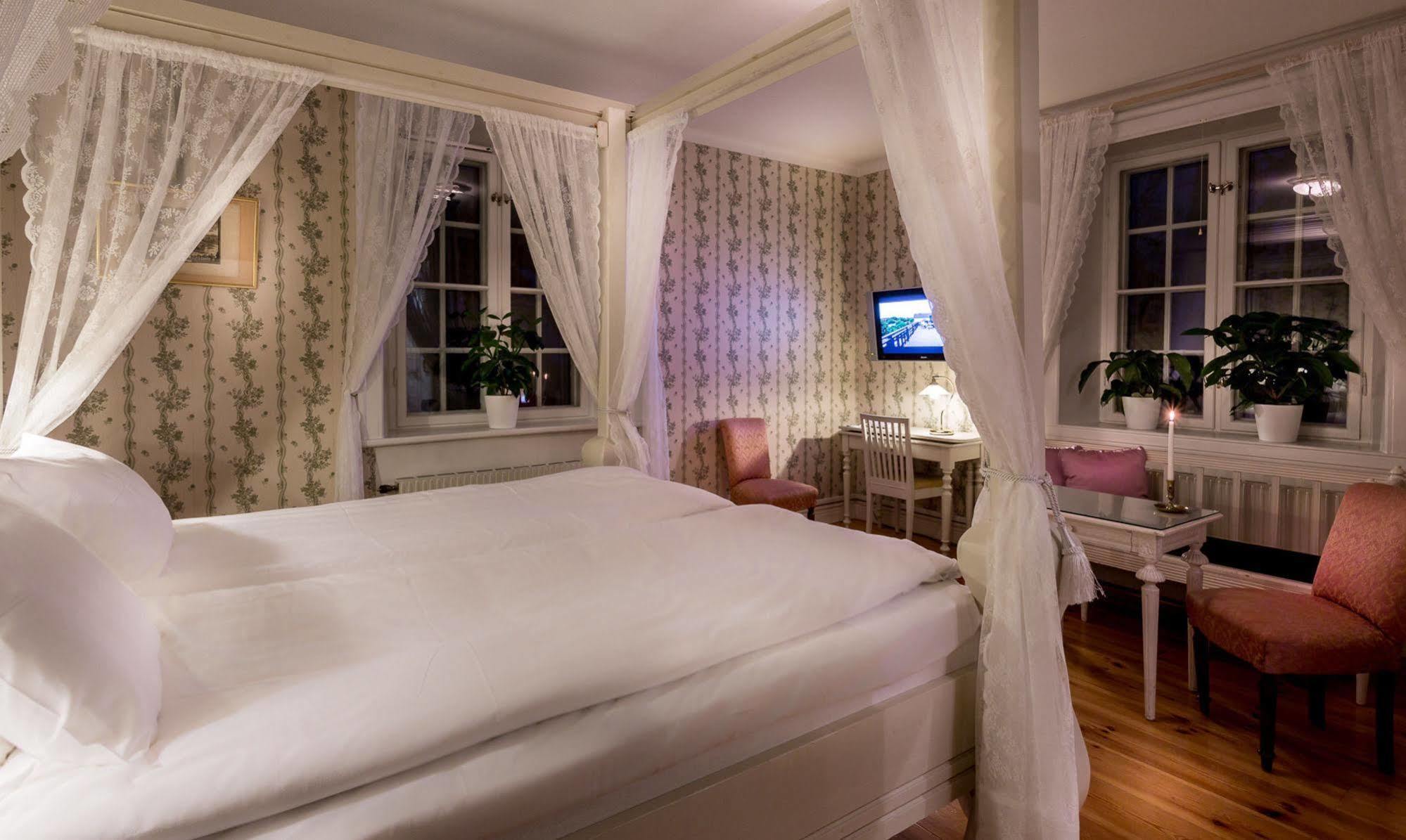 Soedertuna Slott Гнеста Экстерьер фото